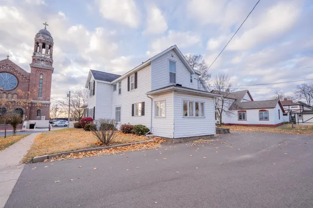 $195,000 | 503 North Dewey Street, Eau Claire, WI 54703