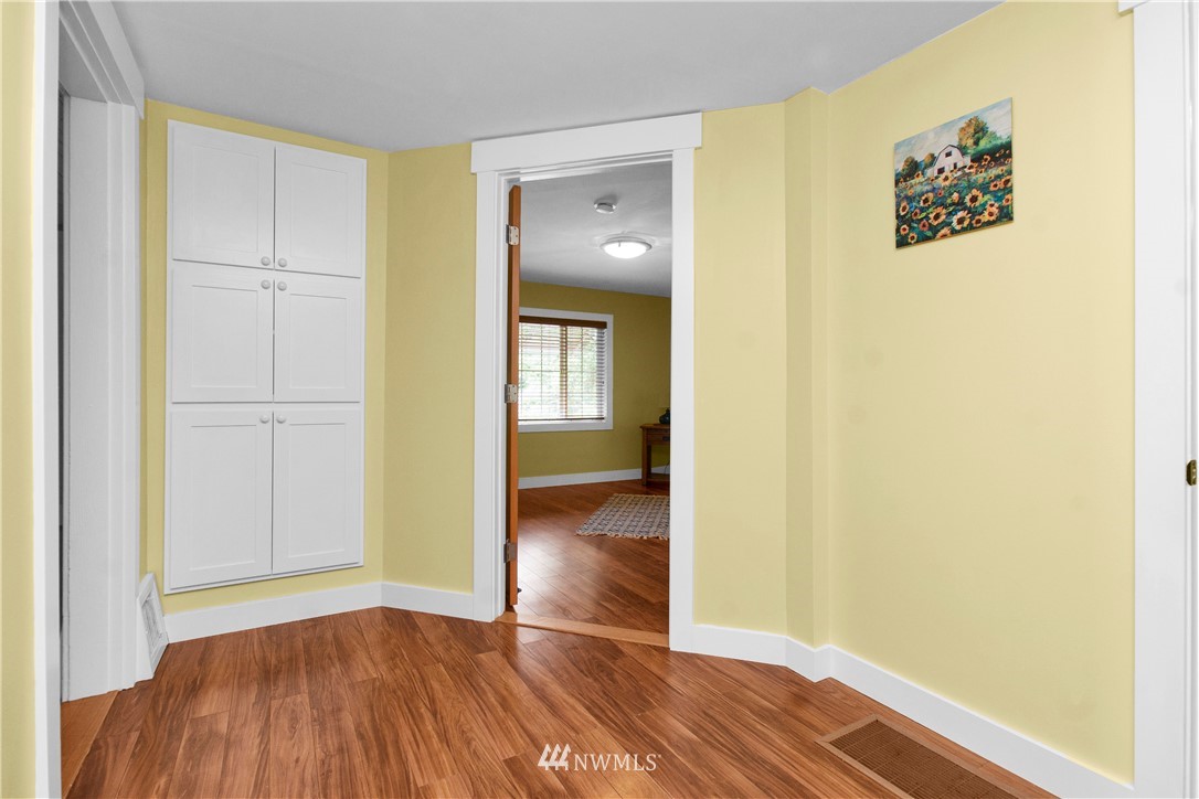 2039 Delphi Road Southwest Olympia, WA 98512 - Photo 14 of 35 Gallery Image 14