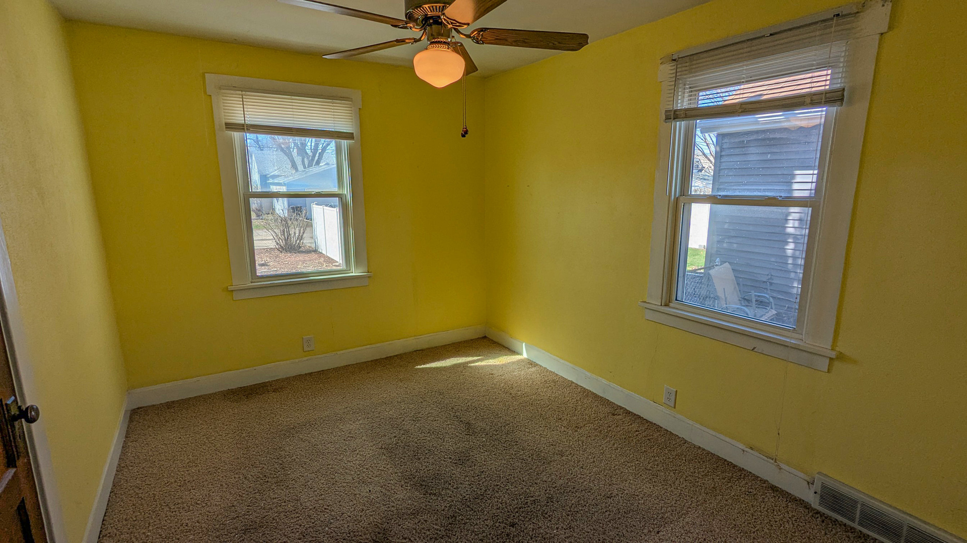 2008 44th Street Rock Island, IL 61201 - Photo 16 of 20