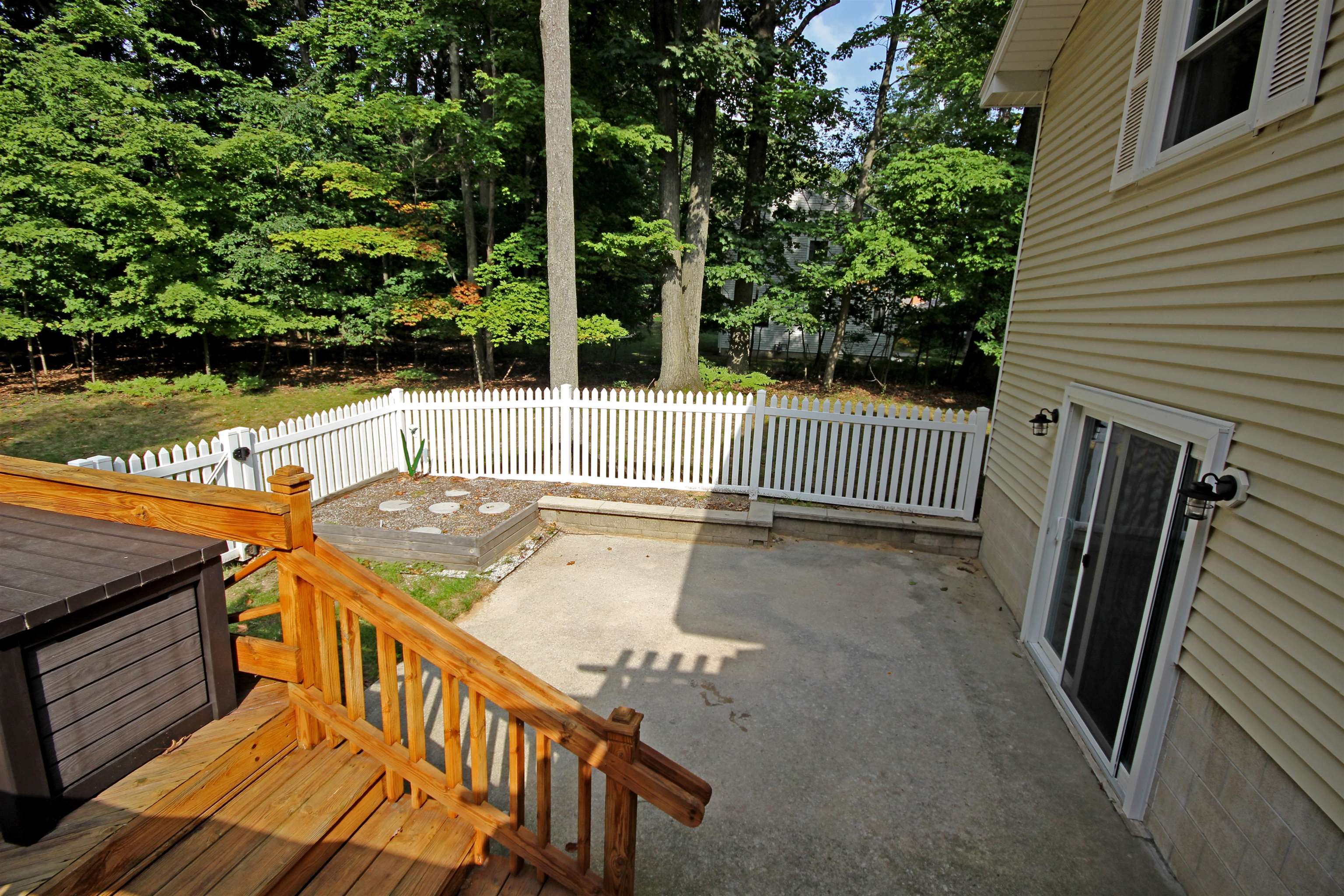 571 Bass Lake Road Traverse City, MI 49685 - Photo 82 of 89 1916256-82.JPG