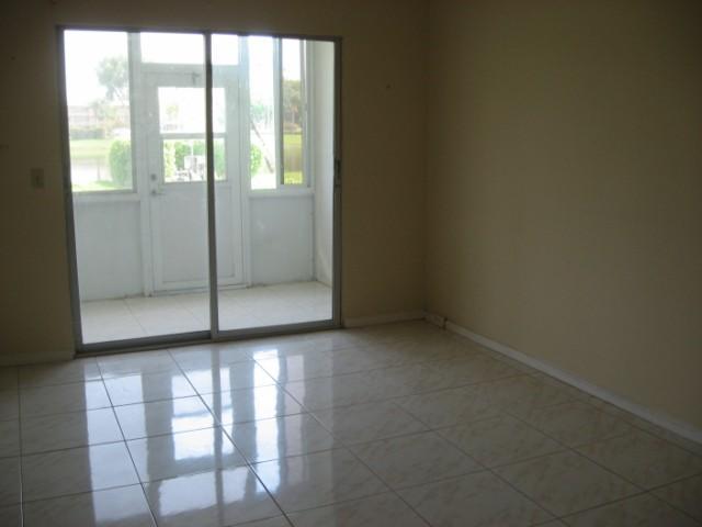 1050 Hythe A, Unit 1050 Boca Raton, FL 33434 - Photo 6 of 9 Additional Photo