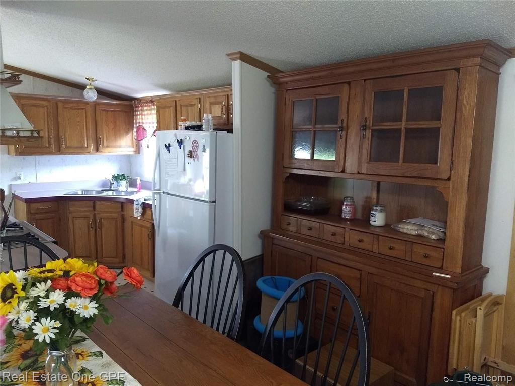 5246 Downington Road Decker, MI 48426 - Photo 9 of 41
