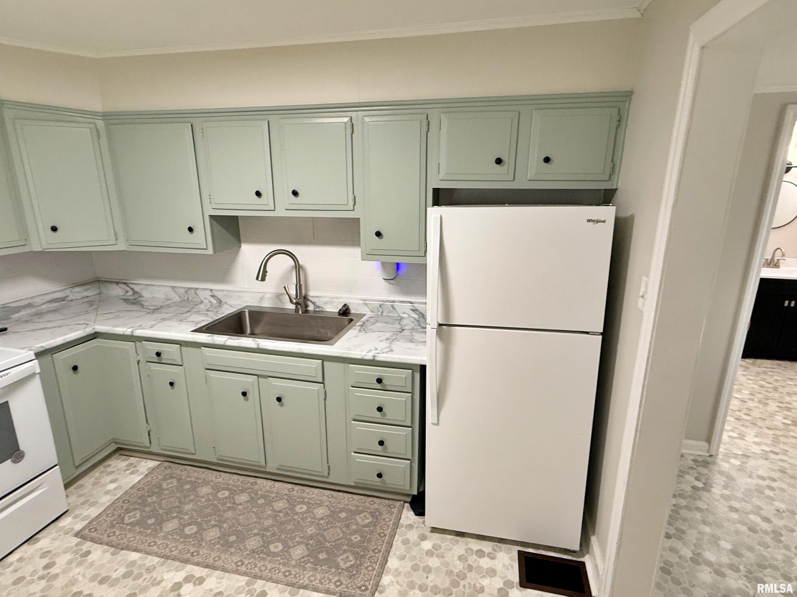 705 Catherine Street Metropolis, IL 62960 - Photo 23 of 41