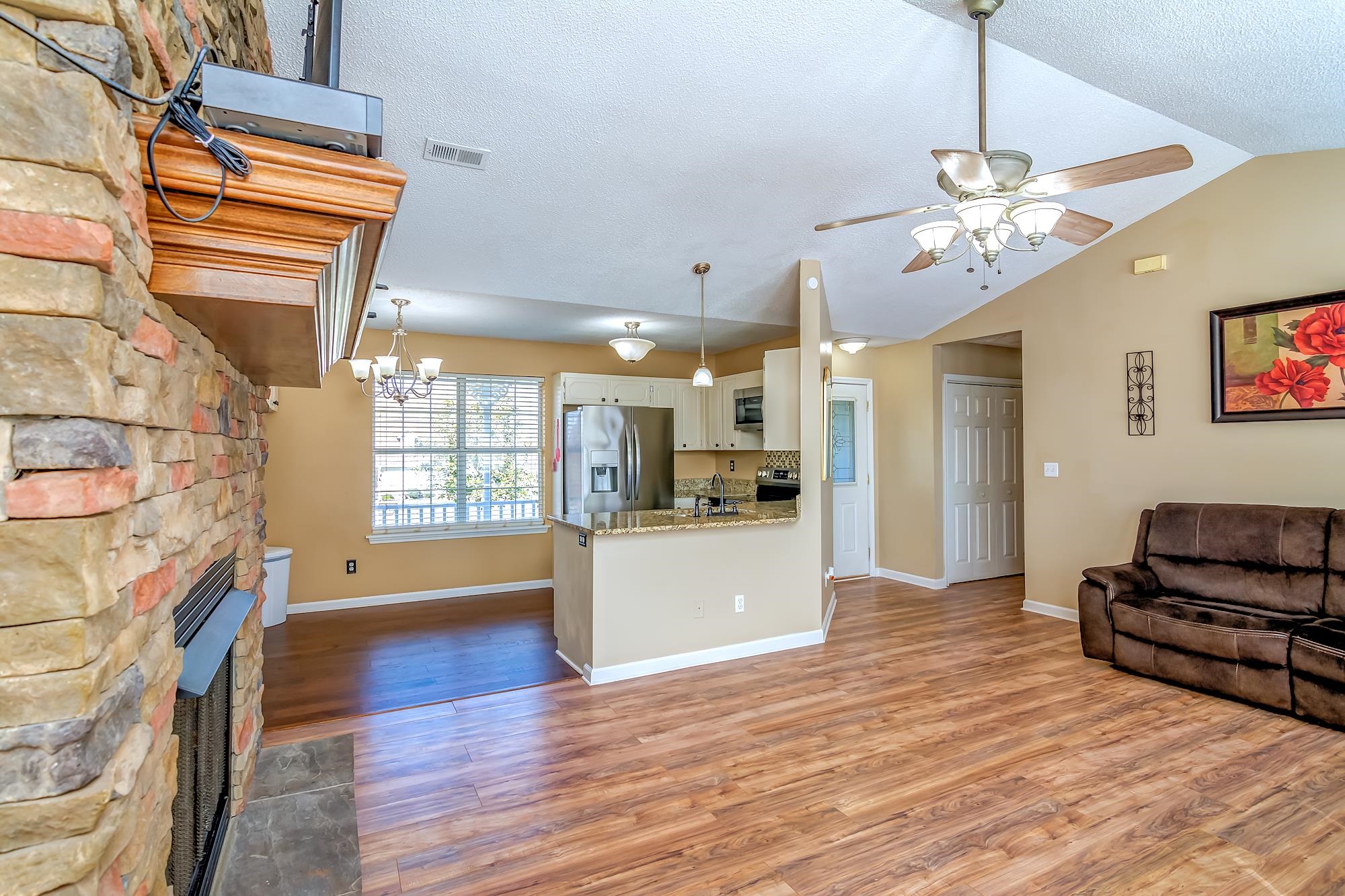 141 Highland Ridge Trail Boiling Springs, SC 29316 - Photo 3 of 36