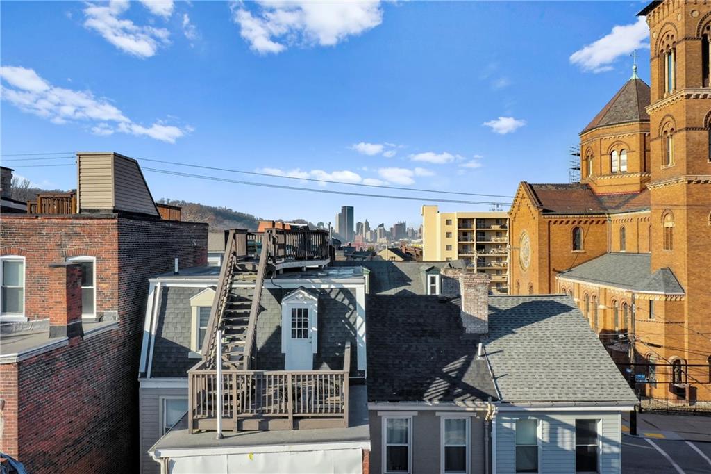 246 Ater Way Pittsburgh, PA 15201 - Photo 4 of 8