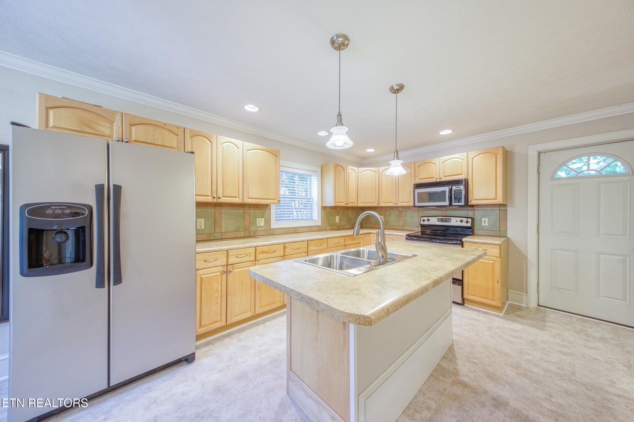 102 Decatur Road Oak Ridge, TN 37830 - Photo 8 of 23