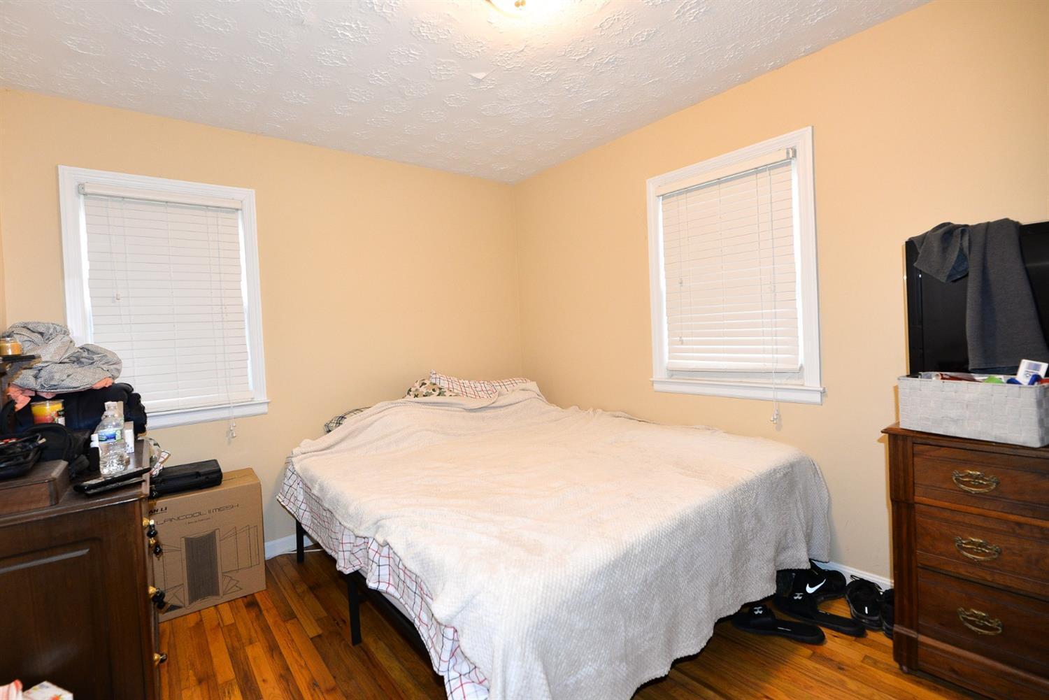4392 Aicholtz Road Cincinnati, OH 45245 - Photo 15 of 32 Gallery Image 15