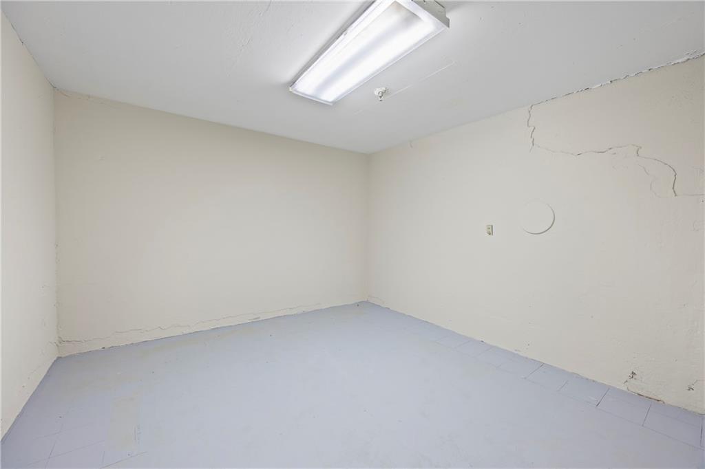 100 North Broad Street Monroe, GA 30655 - Photo 35 of 45