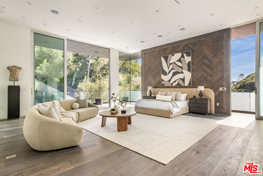 1116 Chantilly Road Los Angeles, CA 90077 - Photo 31 of 46 Gallery Image 31
