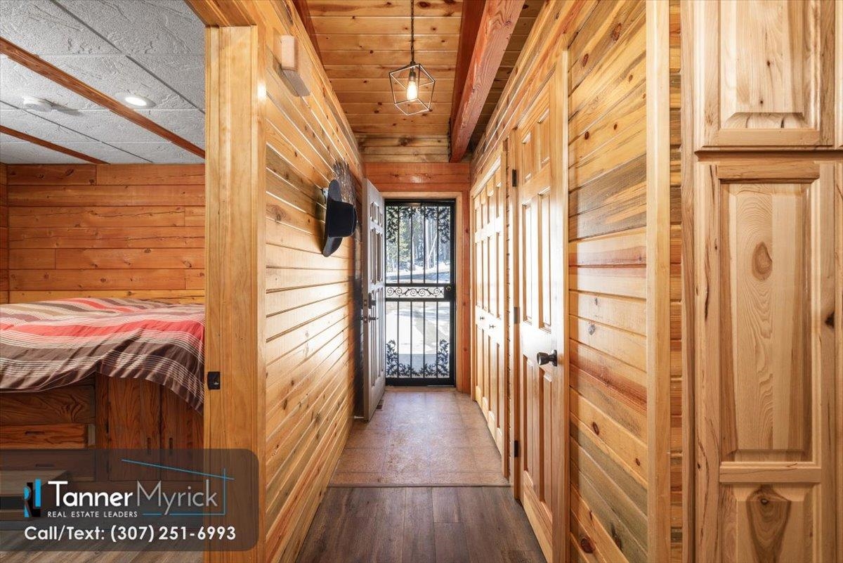 2125 Hogadon Road Casper, WY 82601 - Photo 12 of 33