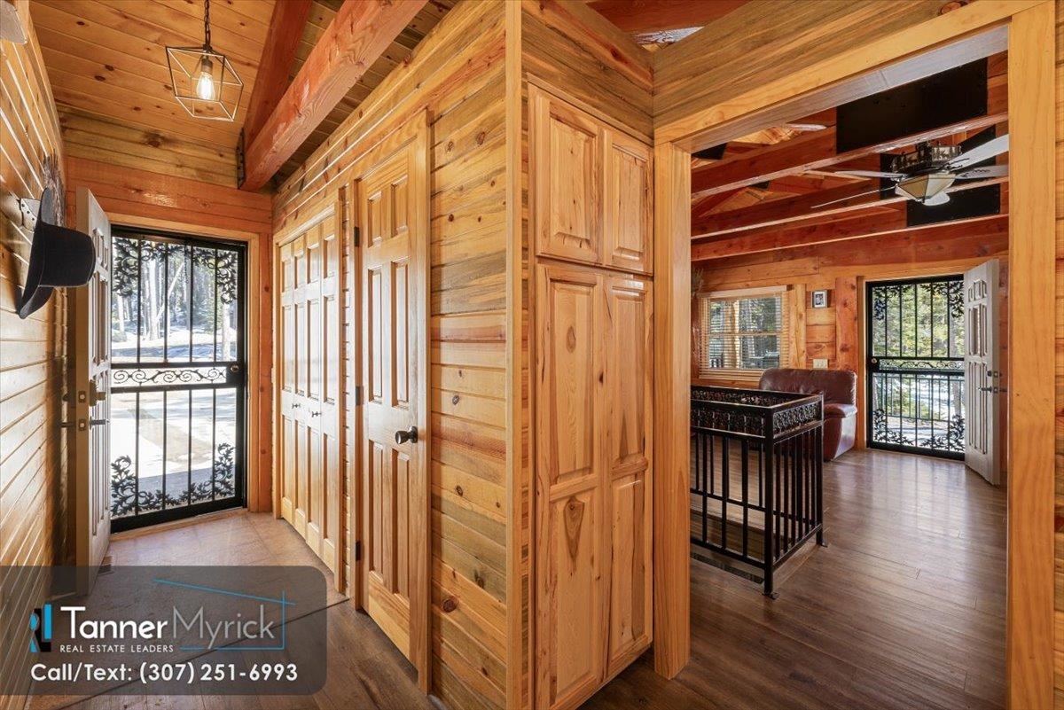 2125 Hogadon Road Casper, WY 82601 - Photo 13 of 33