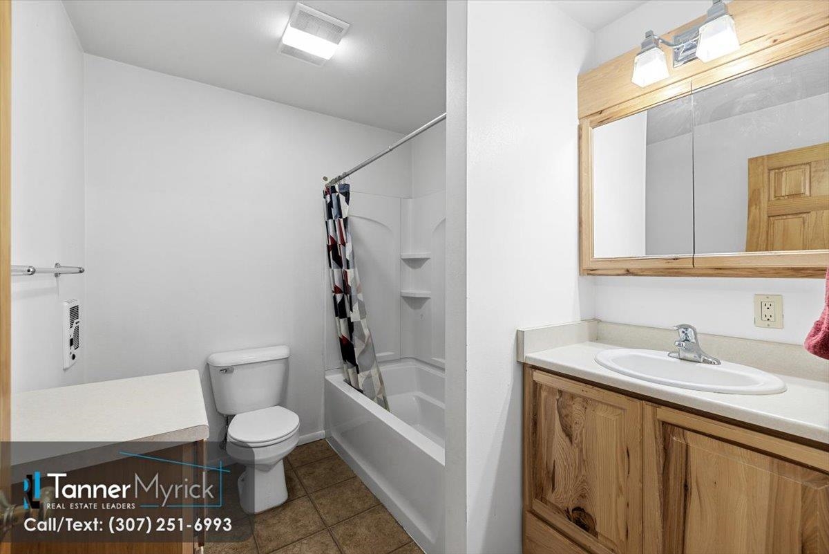 2125 Hogadon Road Casper, WY 82601 - Photo 29 of 33