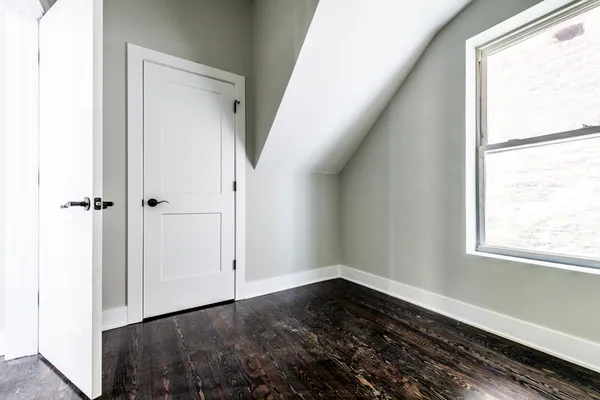 $3,000 | 1435 North Washtenaw Avenue, Unit 1, Chicago, IL 60622