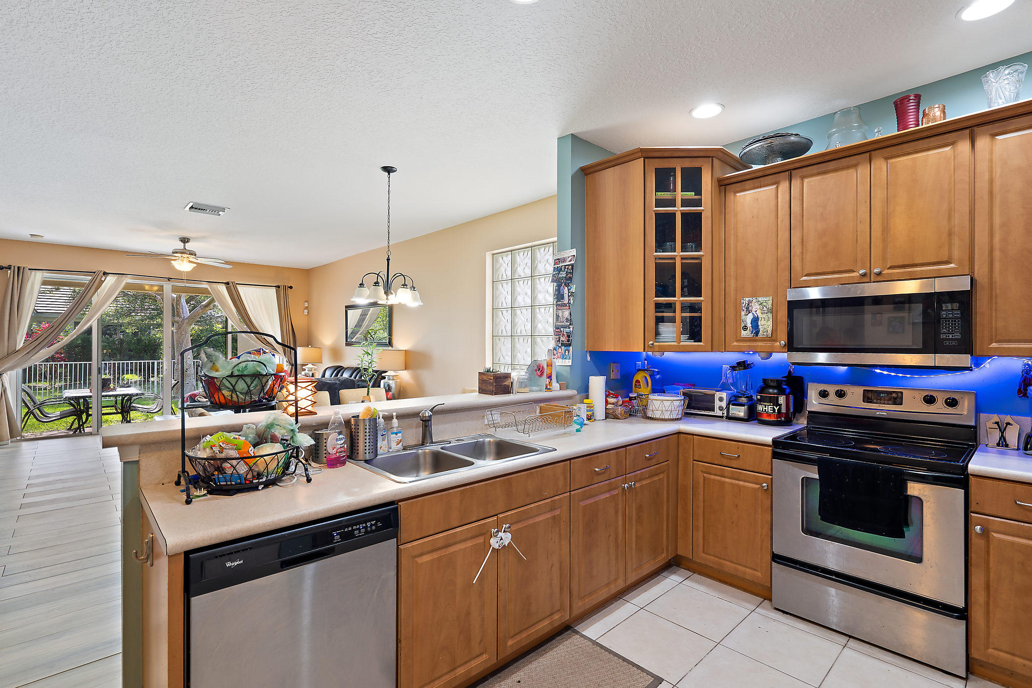 205 Mulberry Grove Road Royal Palm Beach, FL 33411 - Photo 8 of 21 012-205MulberryGrove-RoyalPalmBeach-FL-s