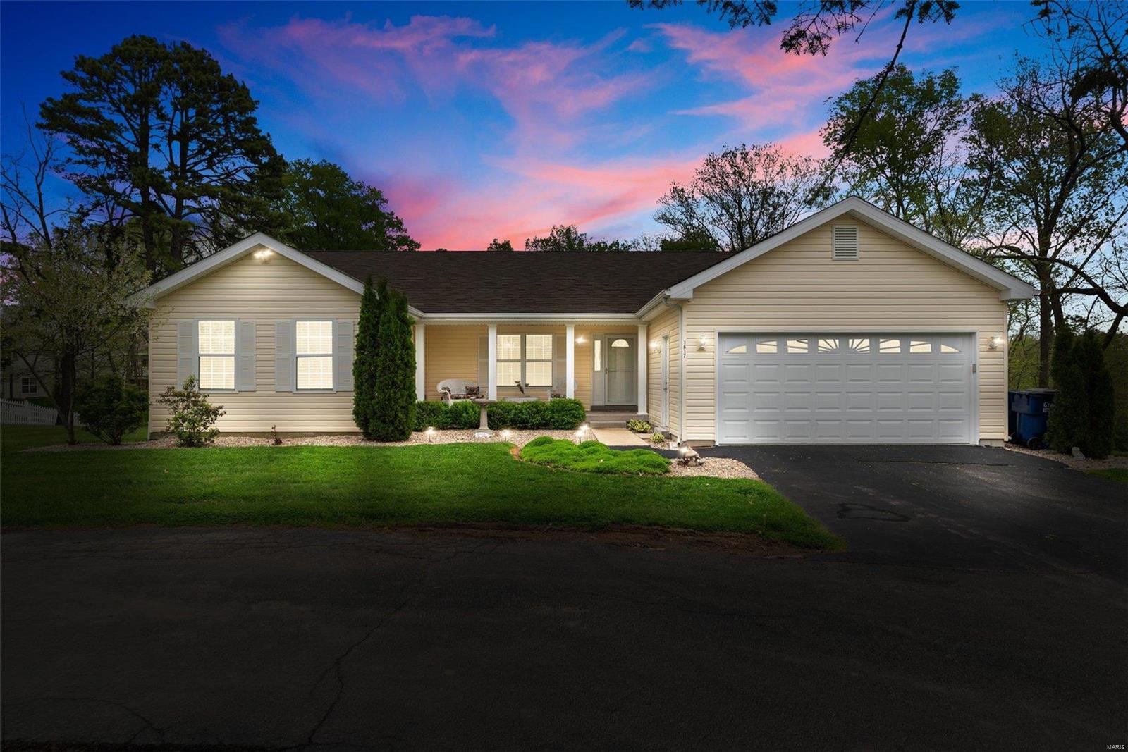 1617 St Peters Howell Road St. Peters, MO 63376 - Photo 1 of 38 Gallery Image 1