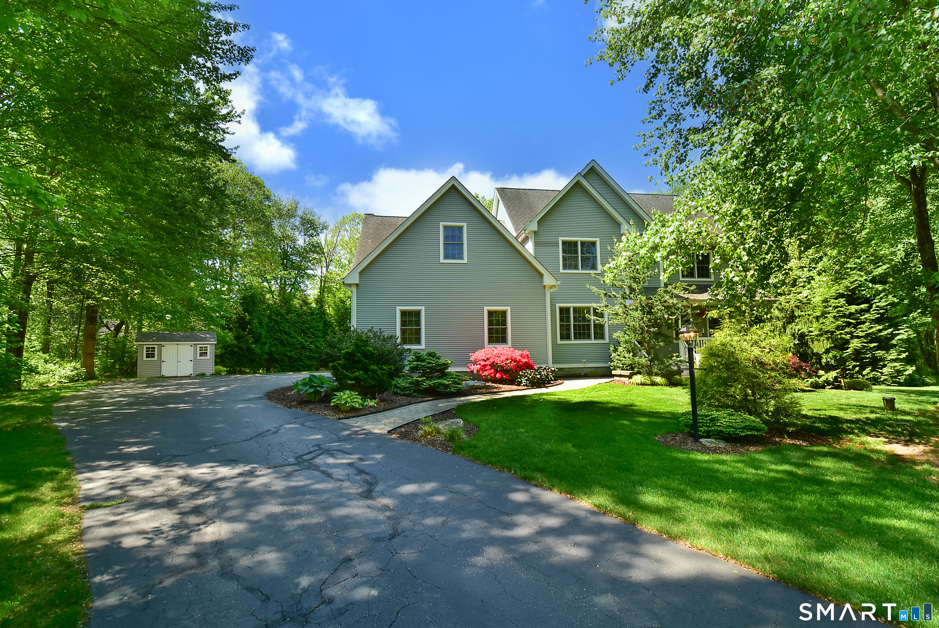 85 School Road Bolton, CT 06043 - Photo 3 of 39