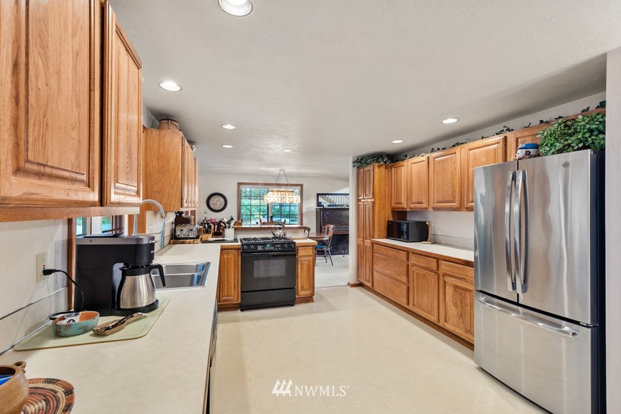 16825 Reichel Road Southeast Rainier, WA 98576 - Photo 24 of 36 Gallery Image 24