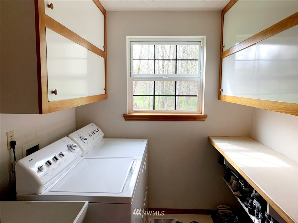 16825 Reichel Road Southeast Rainier, WA 98576 - Photo 31 of 36 Gallery Image 31