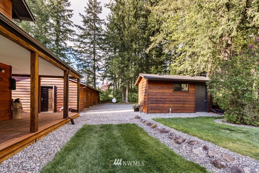 16825 Reichel Road Southeast Rainier, WA 98576 - Photo 9 of 36 Gallery Image 9