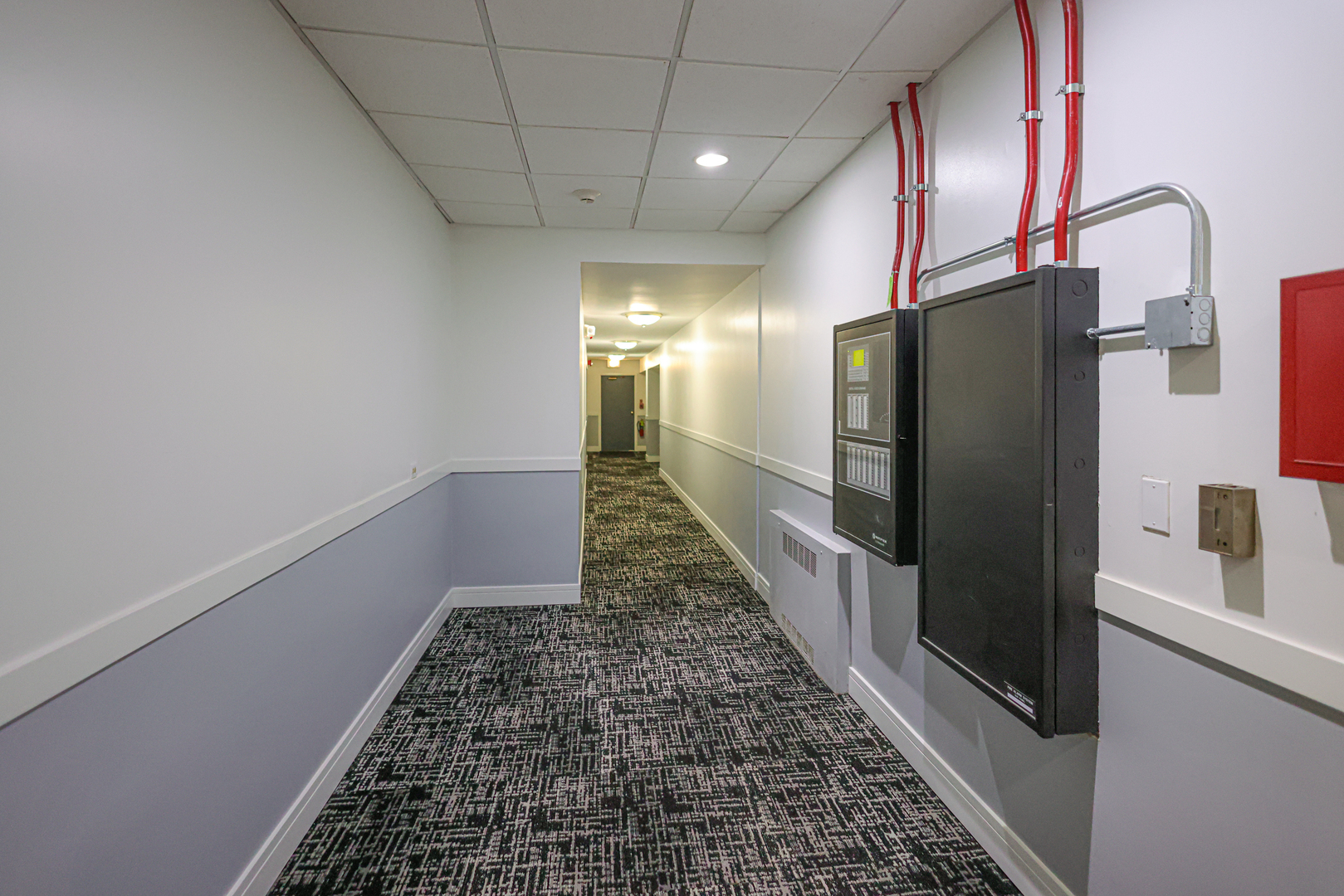 40 North Tower Road, Unit 1E Oak Brook, IL 60523 - Photo 11 of 15 a bathroom with a glass door shower