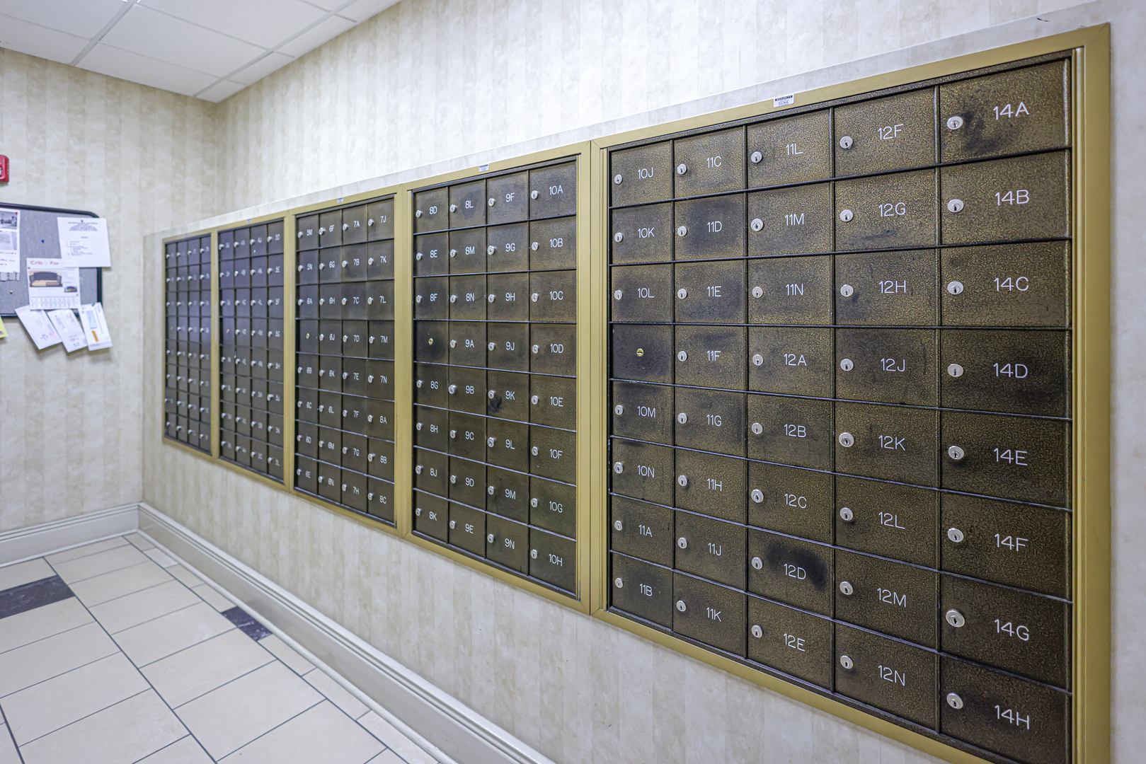 40 North Tower Road, Unit 1E Oak Brook, IL 60523 - Photo 13 of 15