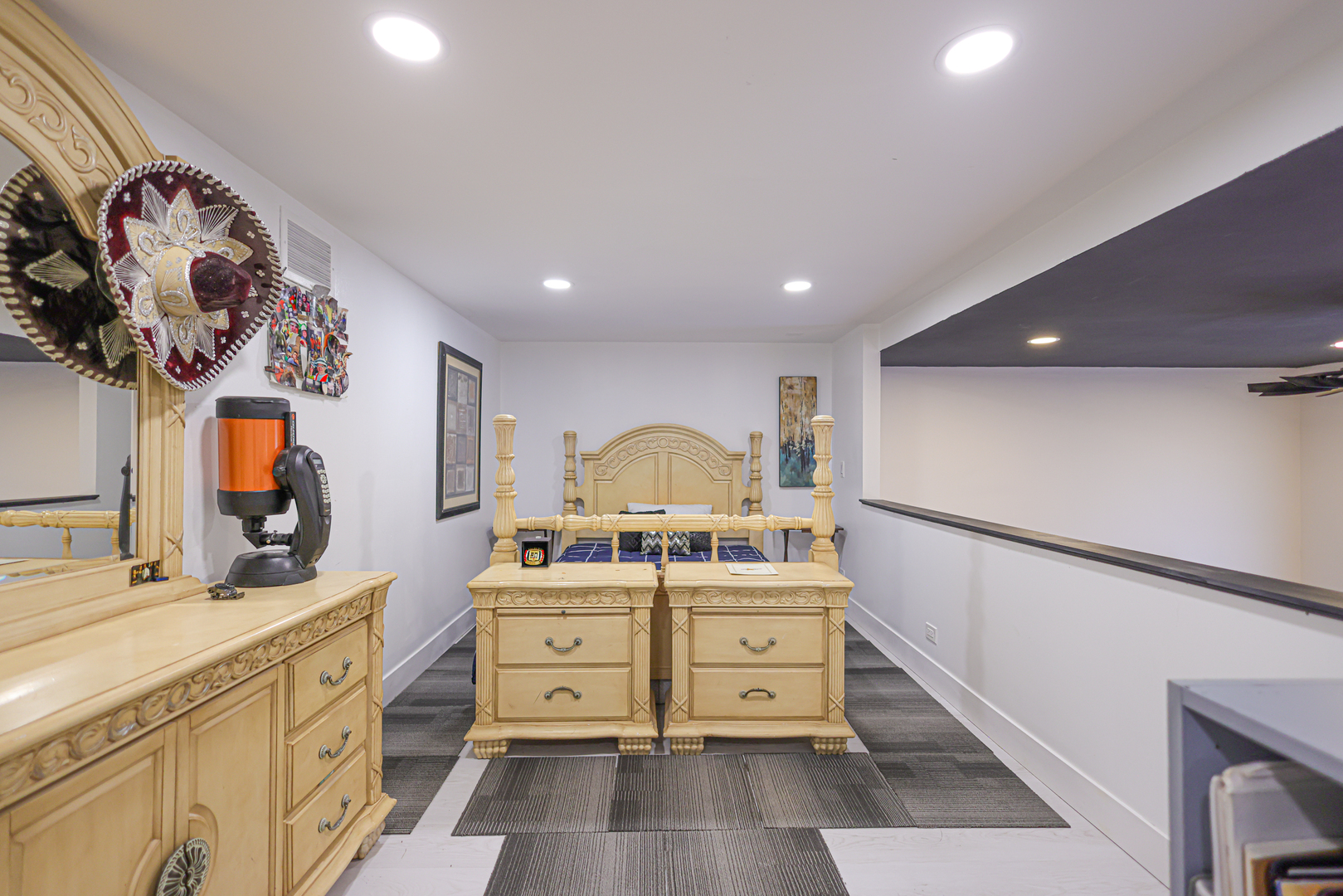 40 North Tower Road, Unit 1E Oak Brook, IL 60523 - Photo 9 of 15 a kitchen with a cabinets and chandelier