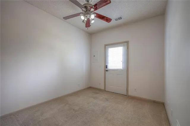 $237,000 | 609 South Woodson Lane, Gardner, KS 66030