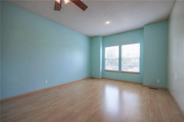 $237,000 | 609 South Woodson Lane, Gardner, KS 66030