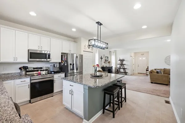 $379,000 | 5224 Linton Street, Ashville, OH 43103