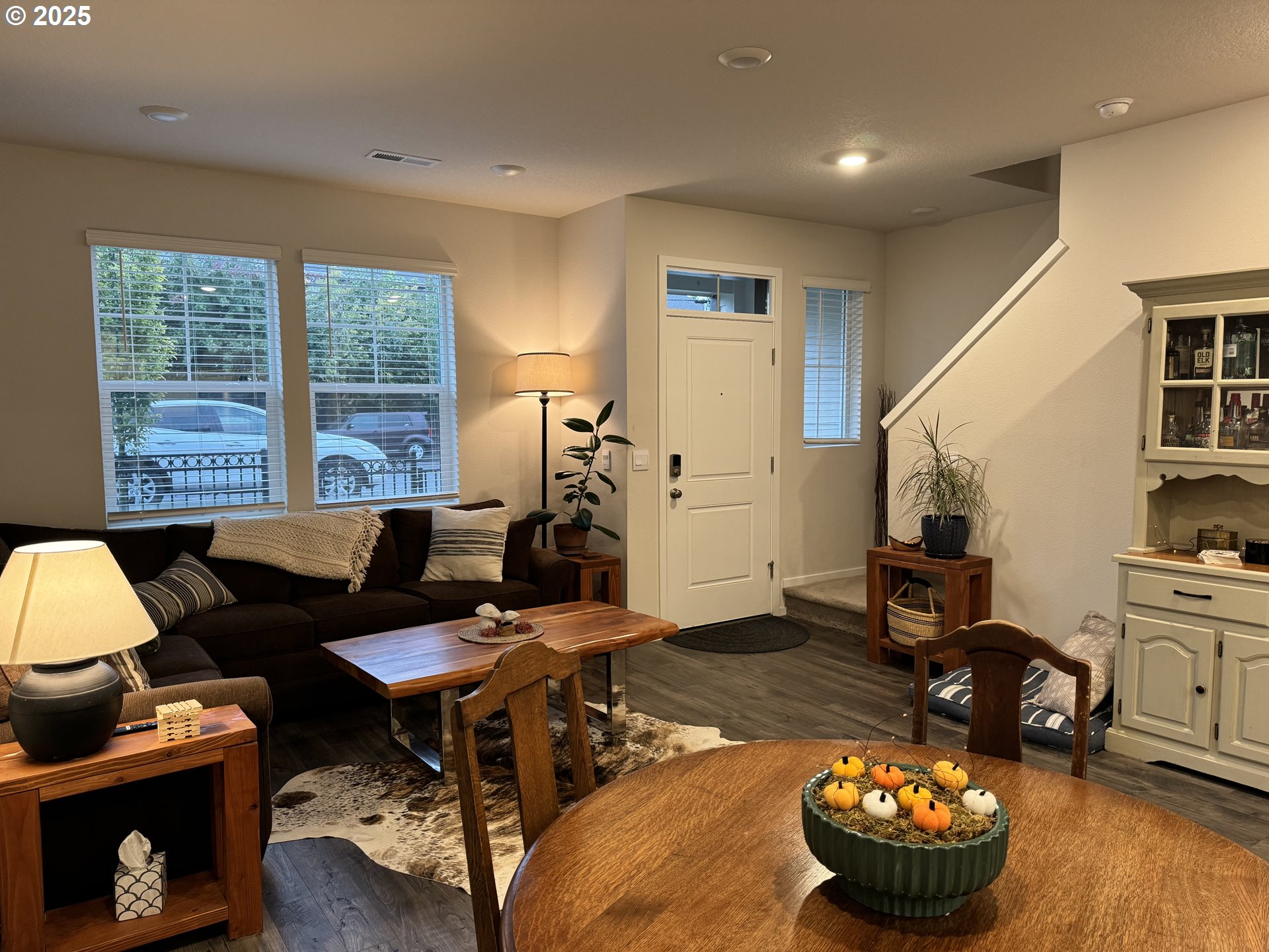 861 North 19th Avenue Cornelius, OR 97113 - Photo 4 of 15 a living room with furniture and a potted plant
