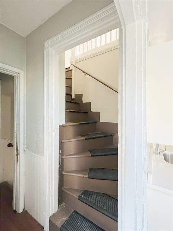 596 Smith Street Providence, RI 02908 - Photo 27 of 32