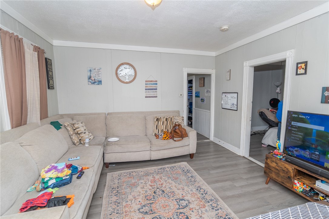 596 Smith Street Providence, RI 02908 - Photo 10 of 32