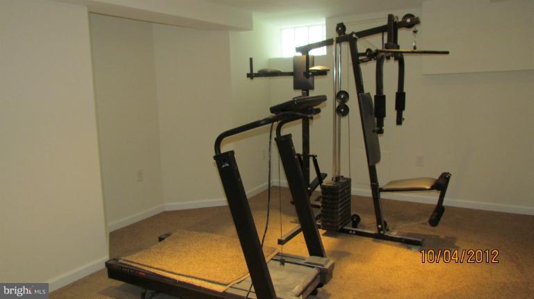4600 Raspe Avenue Baltimore, MD 21206 - Photo 1 of 19 Family Room