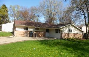 138 Queenswood Road Bolingbrook, IL 60440 - Photo 1 of 9