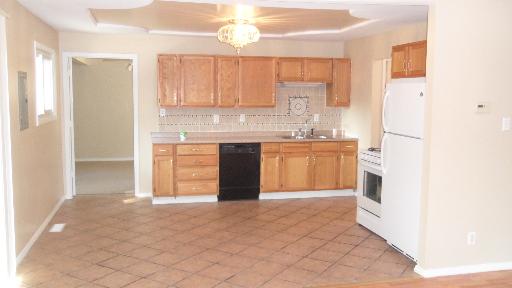 138 Queenswood Road Bolingbrook, IL 60440 - Photo 3 of 9