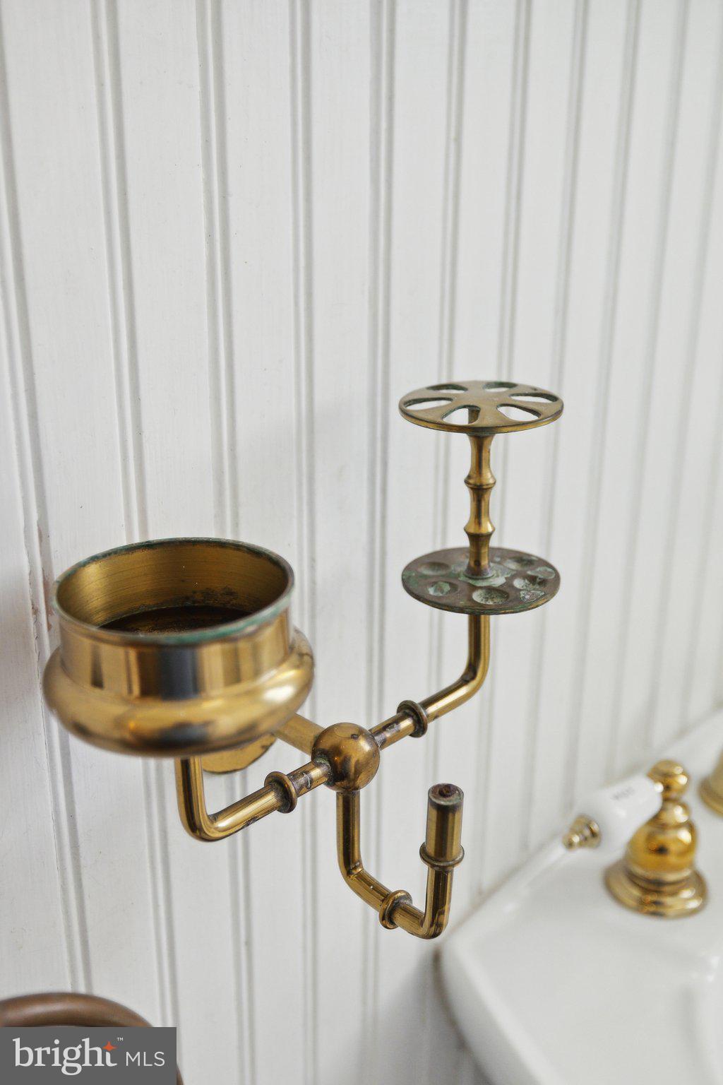 1852 Columbia Road Northwest, Unit 503 Washington, DC 20009 - Photo 29 of 32 a bathroom with a sink