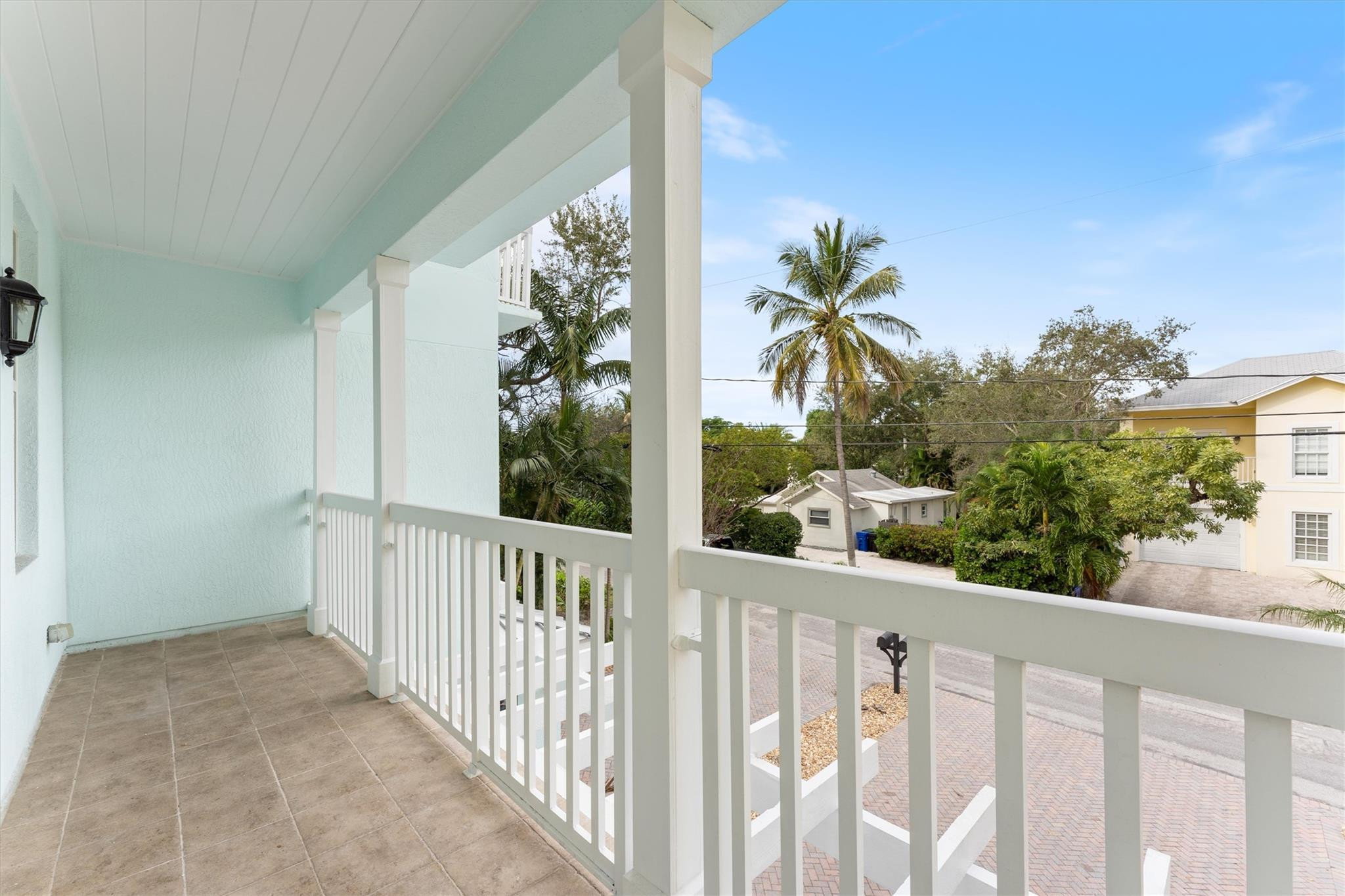950 Southwest 7th Street, Unit 950 Fort Lauderdale, FL 33315 - Photo 16 of 42 a view of a porch