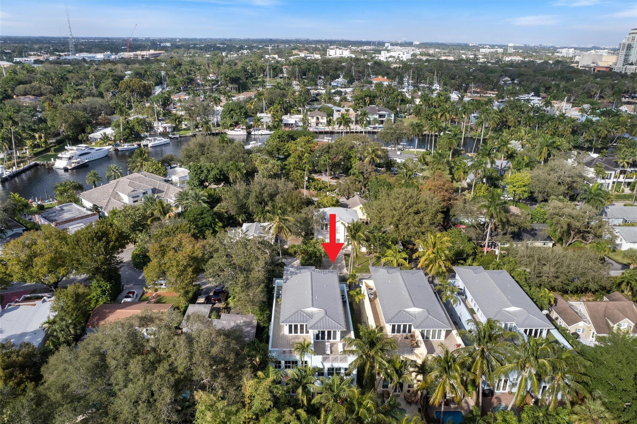 950 Southwest 7th Street, Unit 950 Fort Lauderdale, FL 33315 - Photo 40 of 42 an aerial view of a houses with a green space
