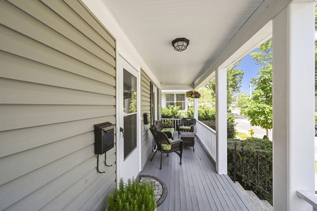 22 Ridgeway Street Quincy, MA 02170 - Photo 4 of 34 Gallery Image 4