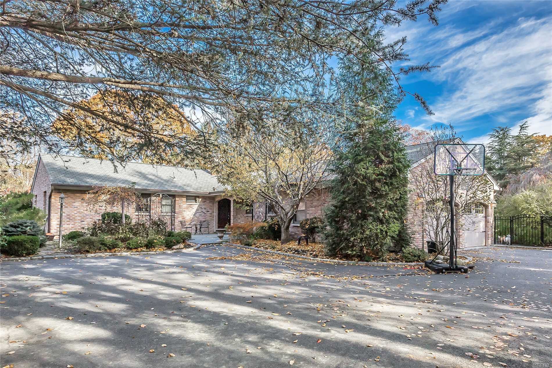 270 Circle Road Muttontown, NY 11791 - Photo 1 of 1