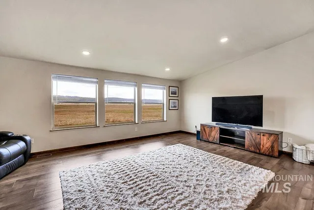 $1,279,000 | 13100 Farm To Market Road, McCall, ID 83638