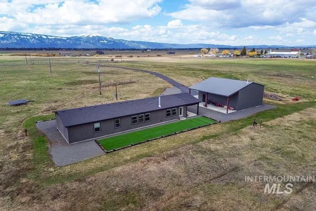 $1,279,000 | 13100 Farm To Market Road, McCall, ID 83638