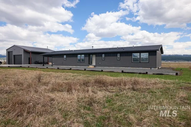 $1,279,000 | 13100 Farm To Market Road, McCall, ID 83638