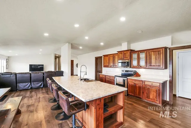 $1,279,000 | 13100 Farm To Market Road, McCall, ID 83638