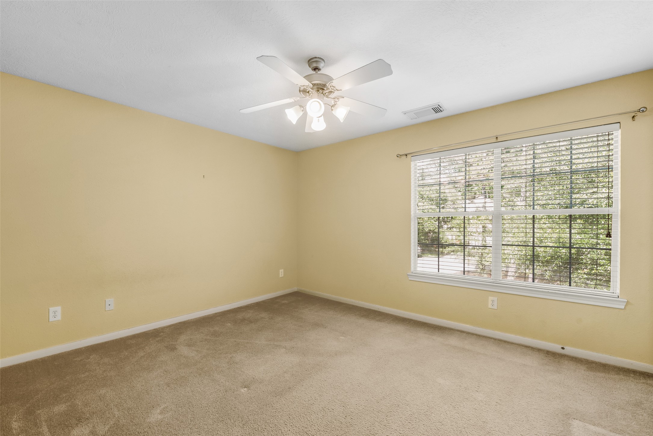 7 Ebony Oaks Place Spring, TX 77382 - Photo 34 of 37