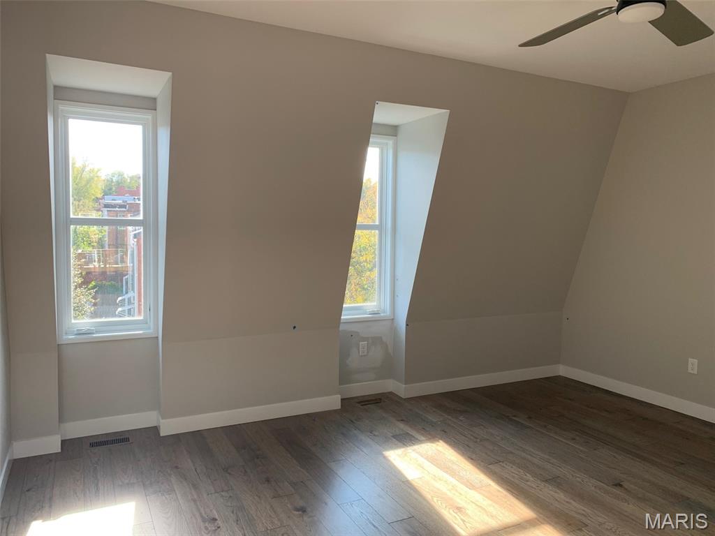 2205 Hickory Street St. Louis, MO 63104 - Photo 18 of 27