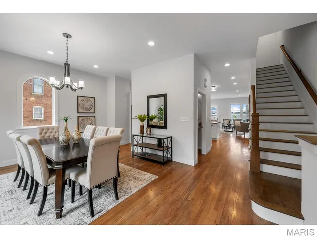 $1,275,000 | 2205 Hickory Street, St. Louis, MO 63104