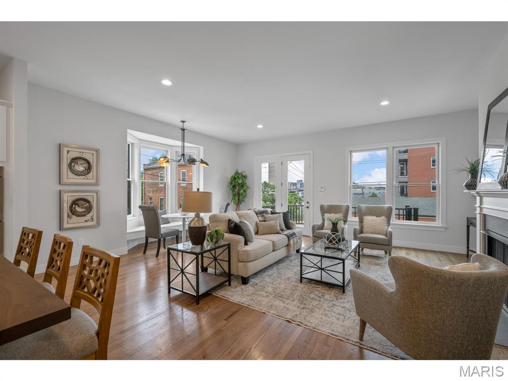 2205 Hickory Street St. Louis, MO 63104 - Photo 9 of 27