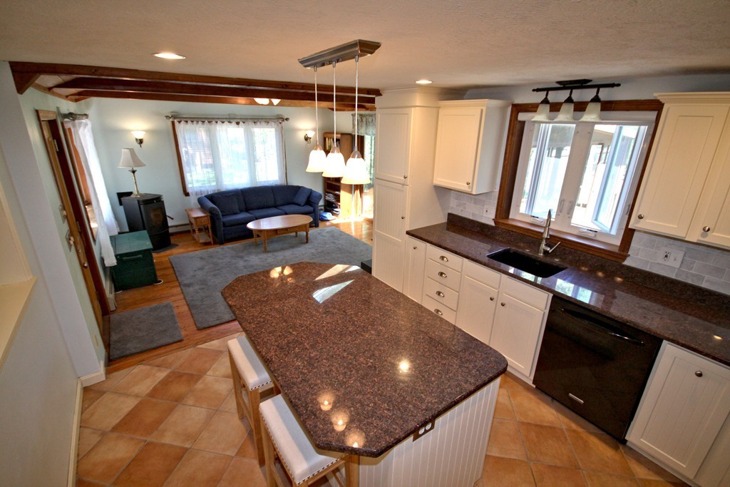 38 West Pond Road Plymouth, MA 02360 - Photo 8 of 29 Gallery Image 8