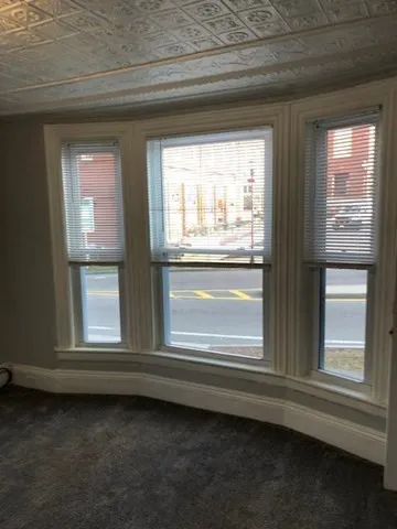 $1,400 | 10 Merrimac Square, Unit 2, Merrimac, MA 01860